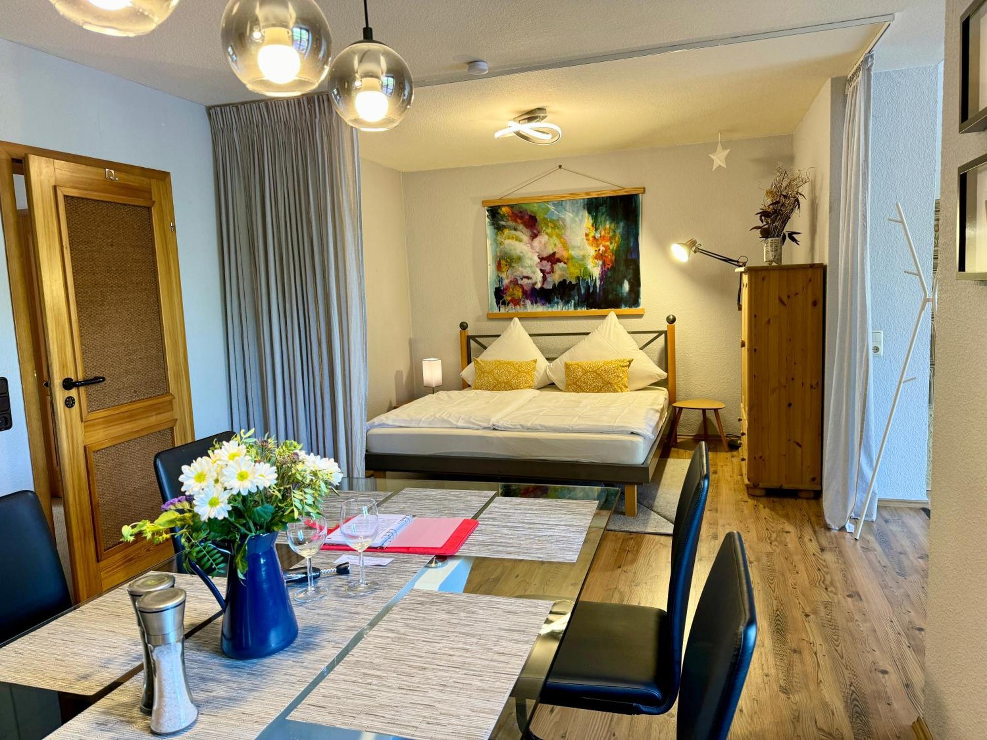 Ferienhaus Am Moselradweg ツェル・アン・デル・モーゼル エクステリア 写真