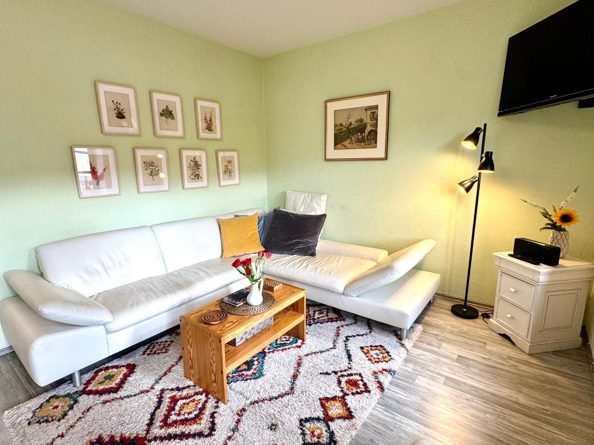 Ferienhaus Am Moselradweg ツェル・アン・デル・モーゼル エクステリア 写真
