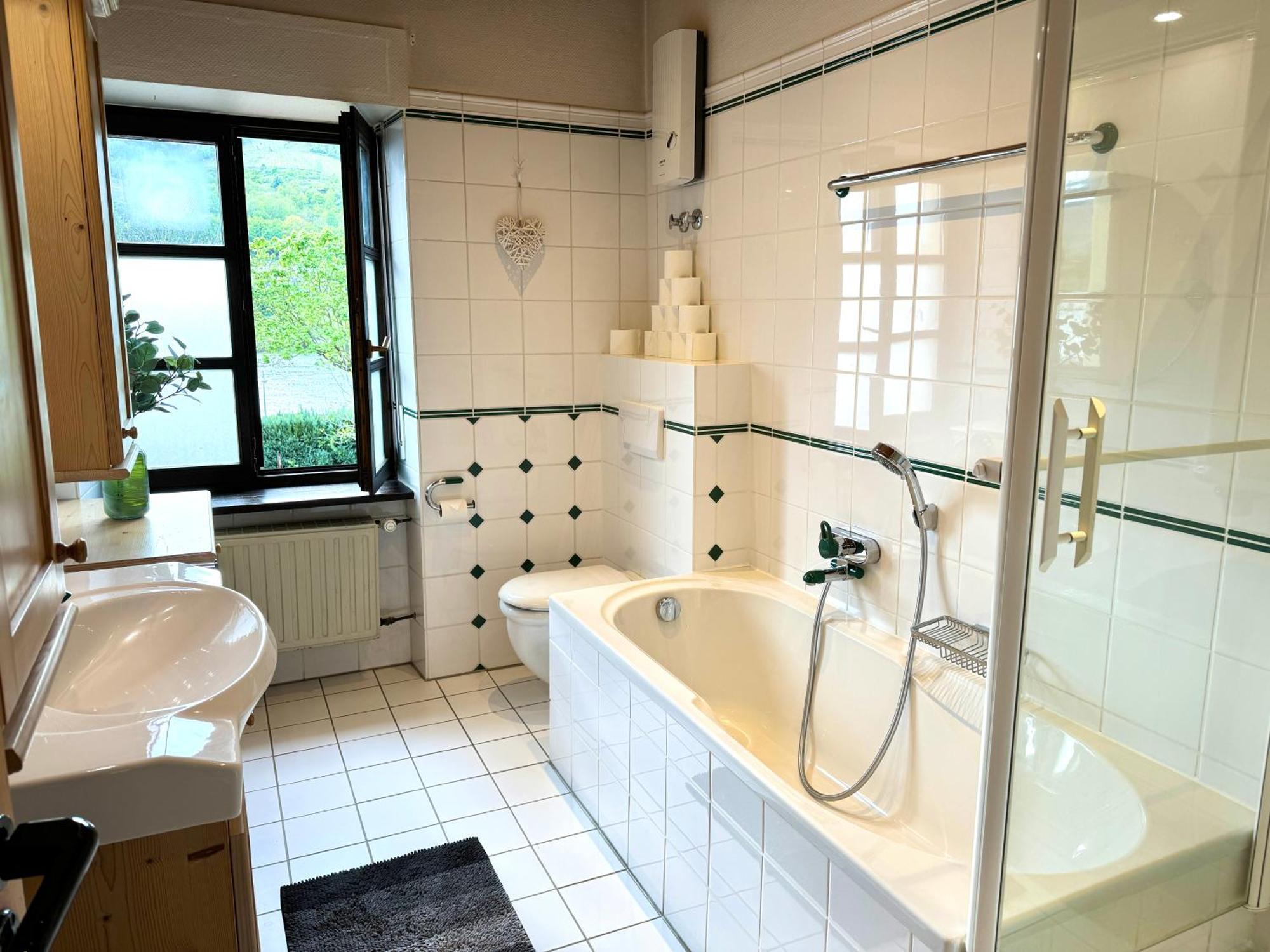 Ferienhaus Am Moselradweg ツェル・アン・デル・モーゼル エクステリア 写真